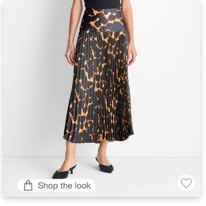 NWT Women's Drop Waist Pleated Ankle Skirt - Future Collective Black Tortoise L